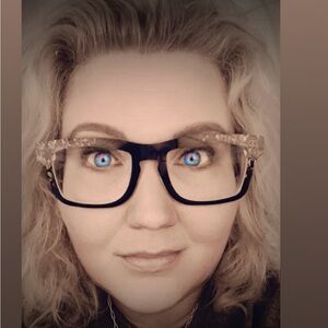 Meet your Posher, Rayann